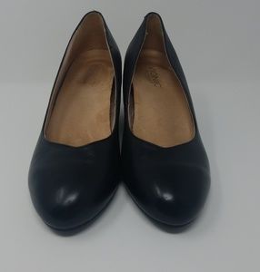 VIONIC Black Wedge Size 9.5